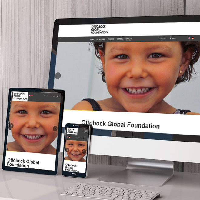 Studio1® Referenz Ottobock Global Foundation Websiterelaunch mobile Ansichten - Anschnitt vor grauem Hintergrund